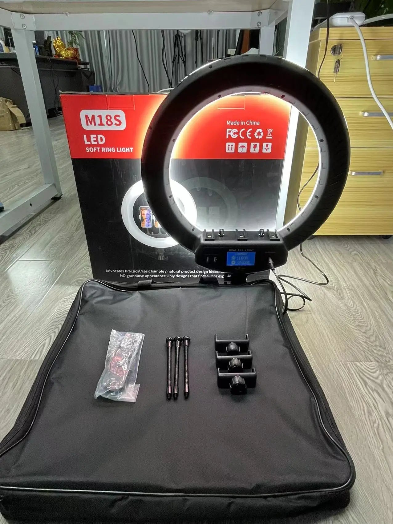 New M18S 18inch 45cm Customized Logo Light Ring Universal Mobile Phone Tik Tok Live Stream Selfie Ring Light for Make up